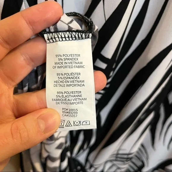 Tiana B. Sleeveless Black White Palm Leaf Printed Maxi Dress Slit Size S… - Picture 5 of 10